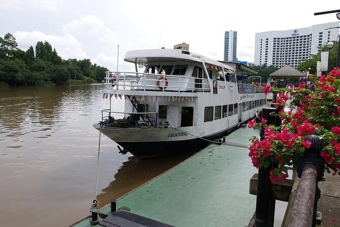 Sarawak Sunset River Cruise with Return Transfer - Sarawak River cruise highlights: landmarks, waterfront scenes, and calmer waters