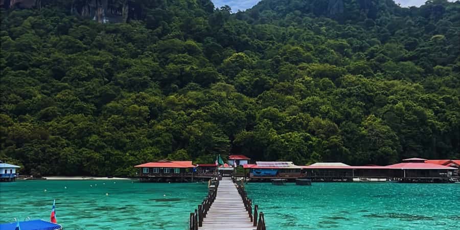 Semporna : Island Hopping Semporna Adventure - Mantabuan Island: Coral Gardens and Sea-Turtle Chances