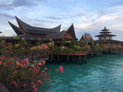 Mabul and Kapalai Trip in Snorkel or Dive & Lunch