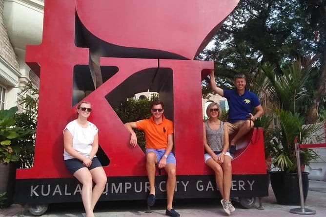 Small-Group Kuala Lumpur Half-Day City Tour - Pickup, meeting point, and the minivan comfort factor