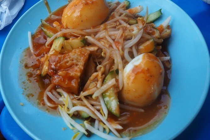 The 10 Tastings of Kuala Lumpur With Locals: Private Street Food Tour - Sri Maha Mariamman Temple, founded in 1873