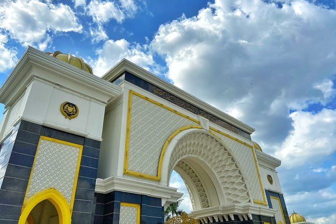 Transit Tour Private Tour (Ex Port Klang Cruise Centre) - Old Railway Station and Independence Square: Where the Past Shows Up