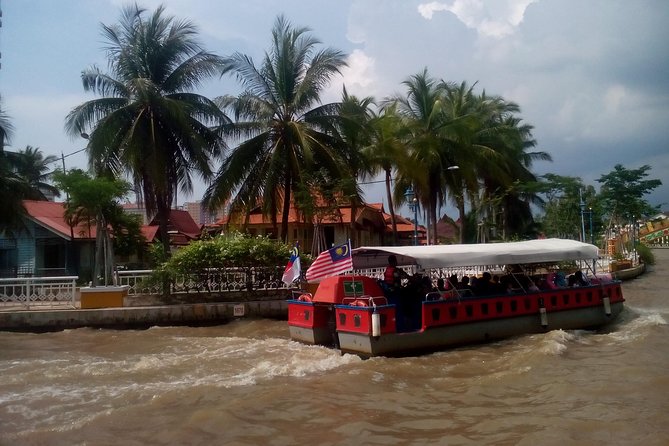 Treasures Of The Far East-Malacca, Museum, Trishaw Ride(Private) - Jonker Street on foot: Cheng Hoon Teng and the Street of Harmony