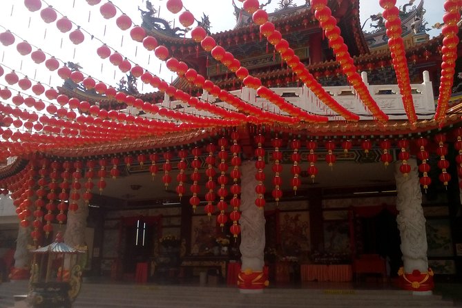 Wonders of Kuala Lumpur City & Countryside + Batu Caves (Private Guided Tour) - Dataran Merdeka and the drive-through landmarks: independence square with context